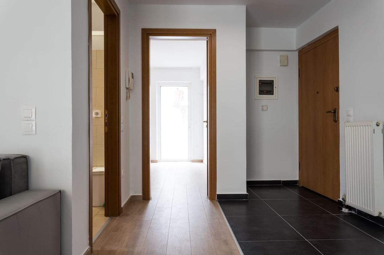 Stunning Flat With Lovely Terrace & Parking Garage Atenas Exterior foto